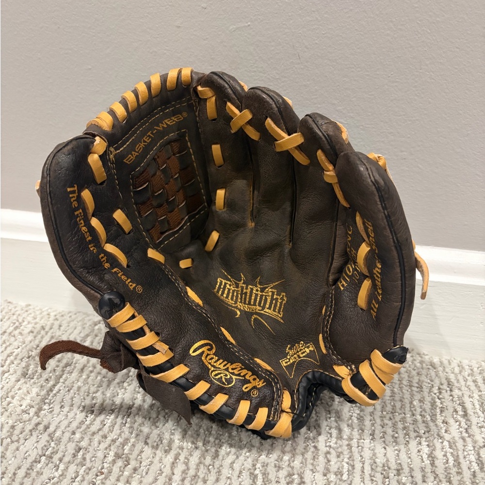 Youth Rawlings Brown and Tan Leather Baseball Glove - Highlight Series